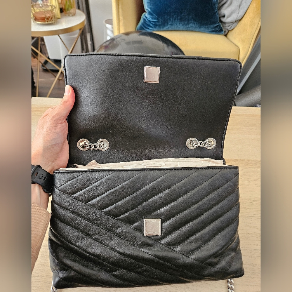 Tory Burch Black Kira Chevron Convertible Shoulder Bag - Picture 9 of 12